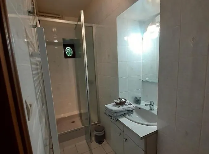 Manoir En Cotentin , *